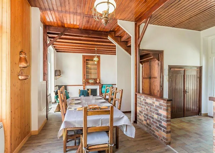 Maison Calme 3 Proche Avec Jardin Clos Et Parking à - Fr-1-306-1065 *