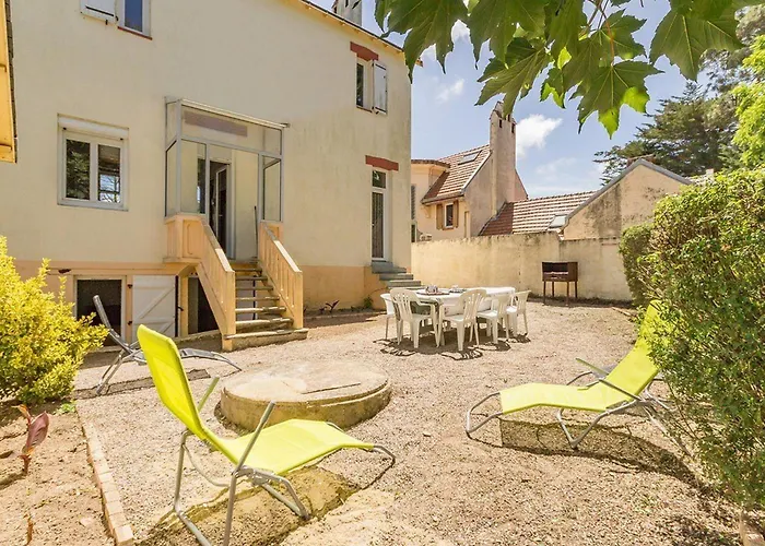Casa de Férias Maison Calme 3 Proche Avec Jardin Clos Et Parking à - Fr-1-306-1065